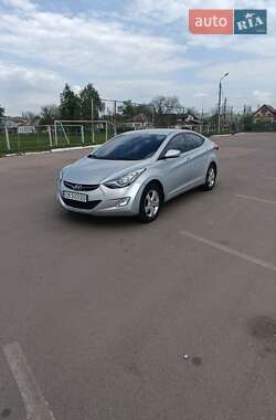 Седан Hyundai Elantra 2012 в Прилуках