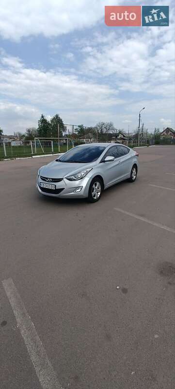 Седан Hyundai Elantra 2012 в 