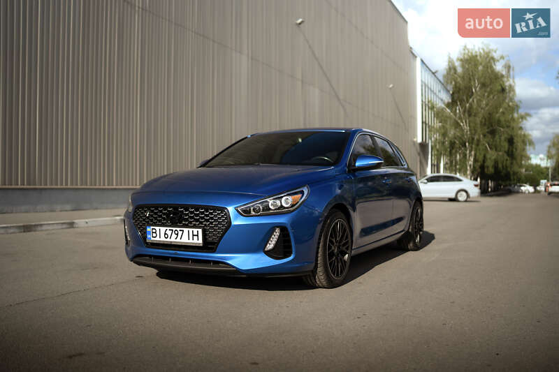 Хэтчбек Hyundai Elantra 2017 в Полтаве