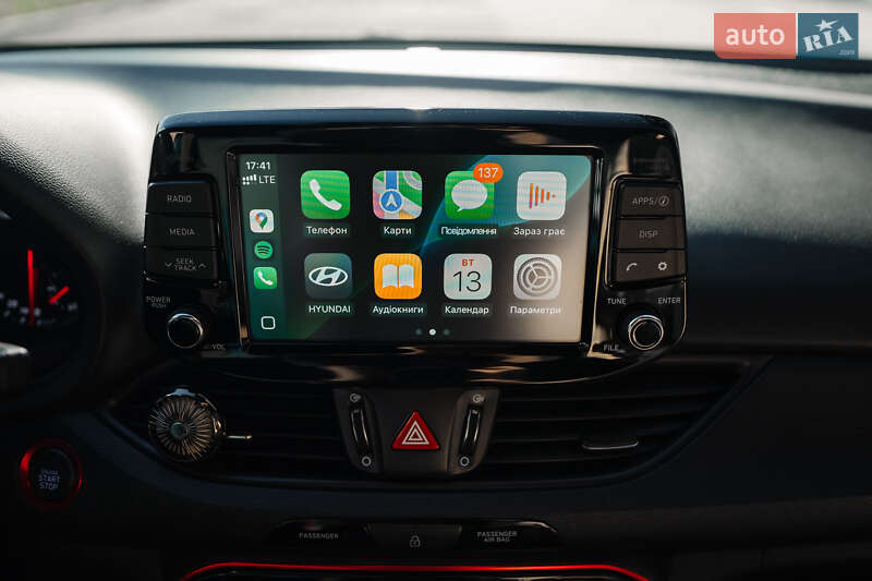 Хэтчбек Hyundai Elantra 2017 в Полтаве