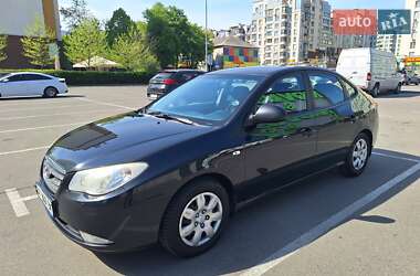 Седан Hyundai Elantra 2008 в Вишневому