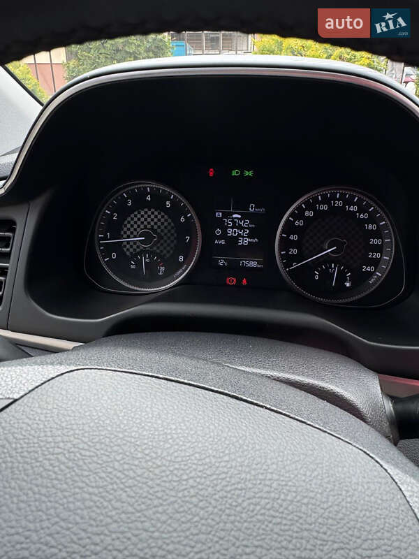 Седан Hyundai Elantra 2019 в Киеве