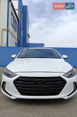 Седан Hyundai Elantra 2016 в 