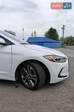 Седан Hyundai Elantra 2016 в 