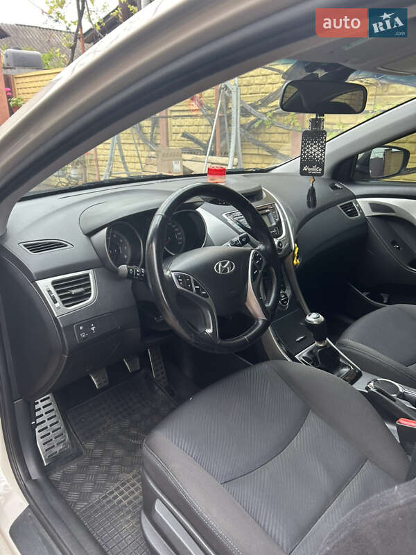 Седан Hyundai Elantra 2013 в Харкові фото 10 Седан Hyundai Elantra 2013 в Харкові