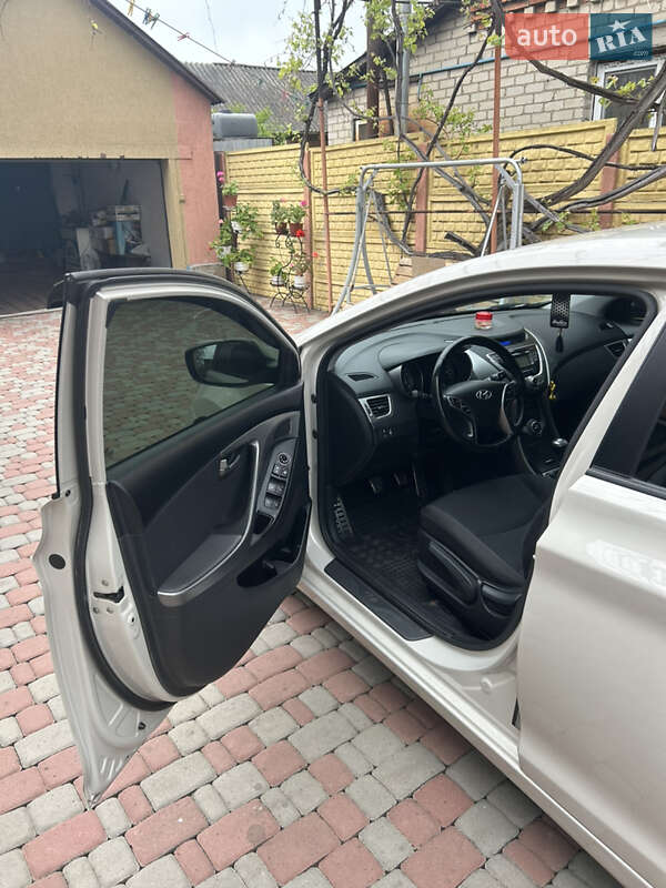 Седан Hyundai Elantra 2013 в Харкові фото 9 Седан Hyundai Elantra 2013 в Харкові