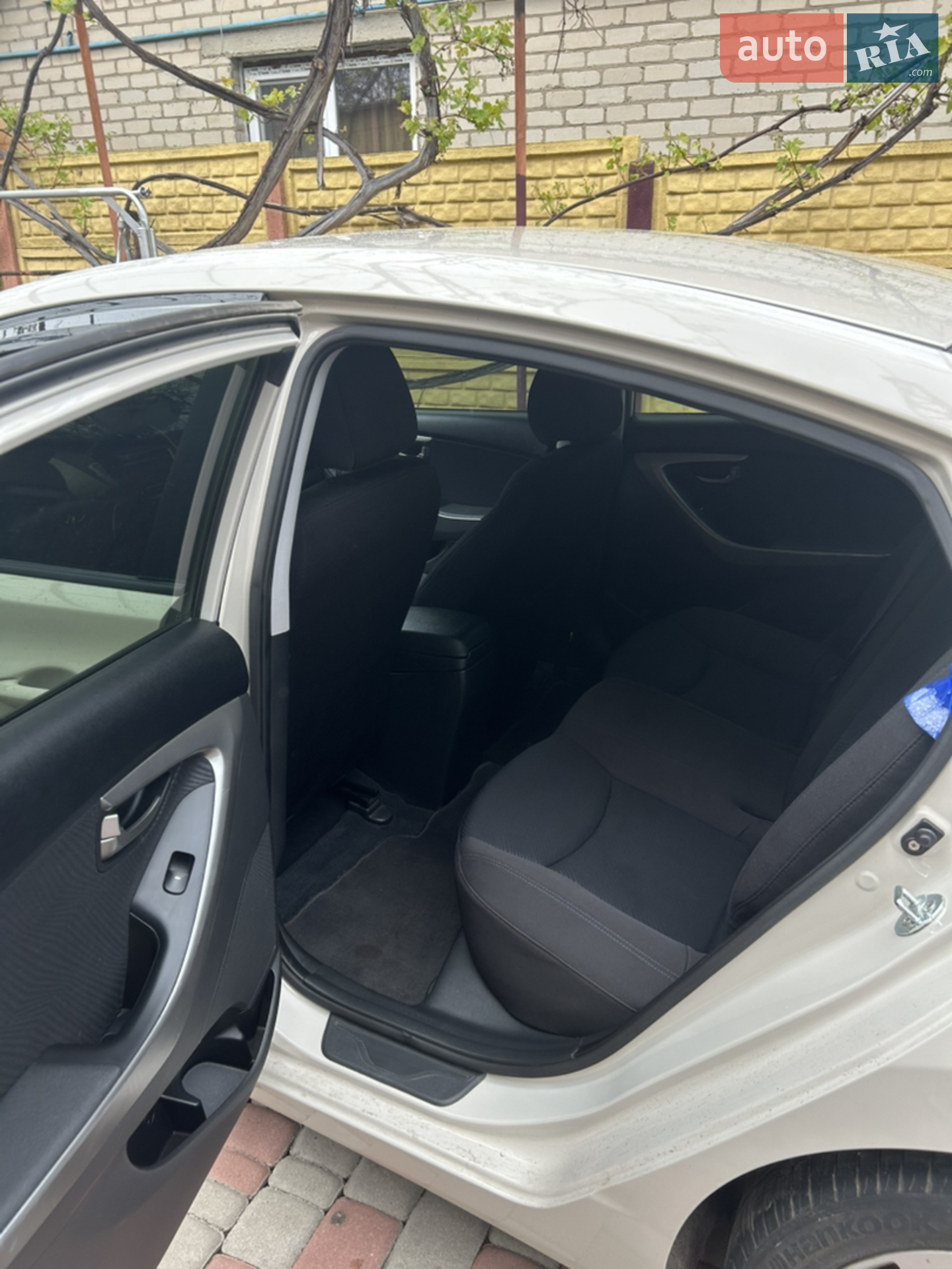 2013 Hyundai Elantra - мініатюра 13