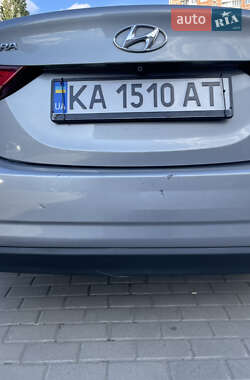 Седан Hyundai Elantra 2014 в 