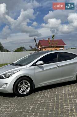 Седан Hyundai Elantra 2011 в Киеве