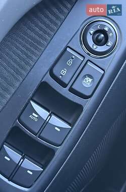 Седан Hyundai Elantra 2012 в 