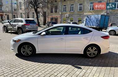 Седан Hyundai Elantra 2016 в 