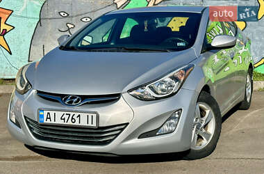 Седан Hyundai Elantra 2015 в 
