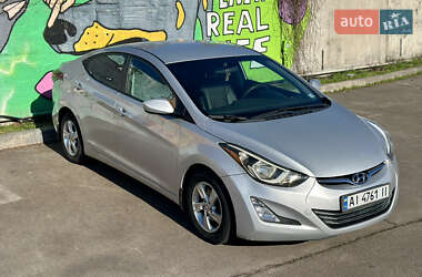 Седан Hyundai Elantra 2015 в 