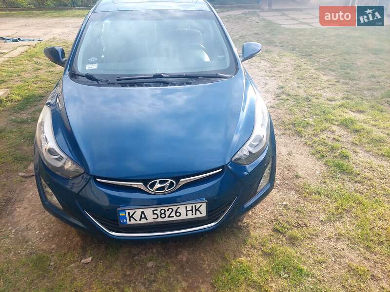 Седан Hyundai Elantra 2014 в Косові