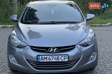 Седан Hyundai Elantra 2012 в 