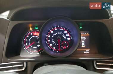 Седан Hyundai Elantra 2021 в 