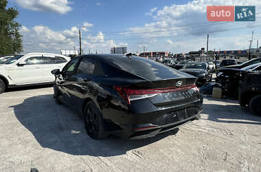 Седан Hyundai Elantra 2022 в 