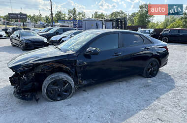 Седан Hyundai Elantra 2022 в 