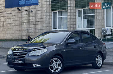 Седан Hyundai Elantra 2008 в Николаеве