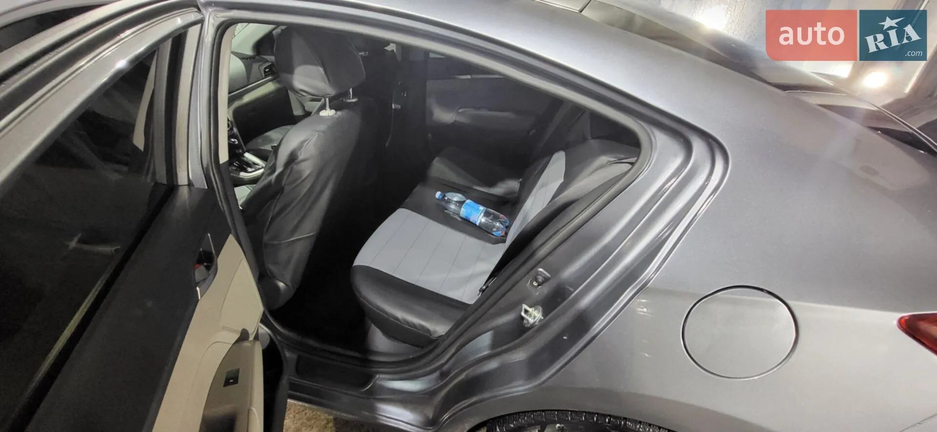 2018 Hyundai Elantra - мініатюра 8
