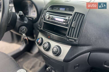 Седан Hyundai Elantra 2008 в 