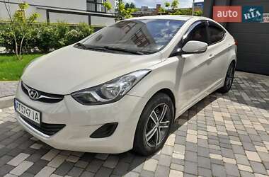 Седан Hyundai Elantra 2011 в Івано-Франківську