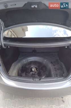 Седан Hyundai Elantra 2013 в 