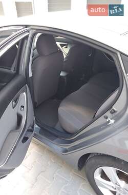 Седан Hyundai Elantra 2013 в 