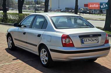 Седан Hyundai Elantra 2005 в 