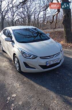 Седан Hyundai Elantra 2014 в Павлограде