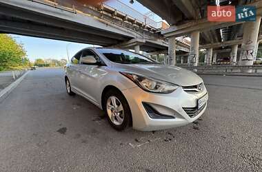 Седан Hyundai Elantra 2014 в 