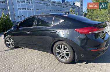 Седан Hyundai Elantra 2016 в 