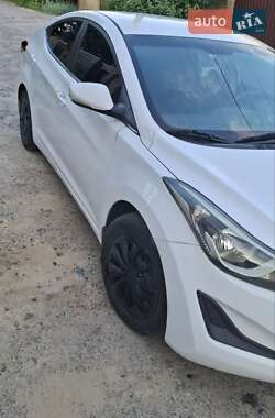 Седан Hyundai Elantra 2015 в 