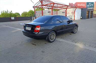 Седан Hyundai Elantra 2005 в 