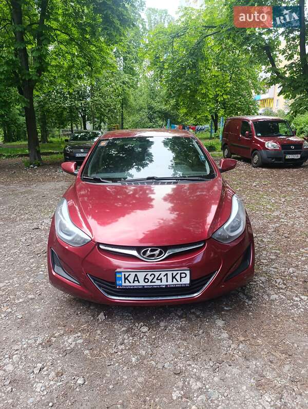 Седан Hyundai Elantra 2014 в 