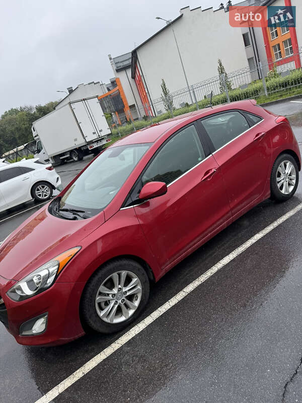 Хэтчбек Hyundai Elantra 2013 в Виннице