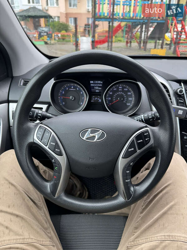 Хэтчбек Hyundai Elantra 2013 в Виннице