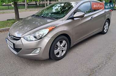 Седан Hyundai Elantra 2013 в 