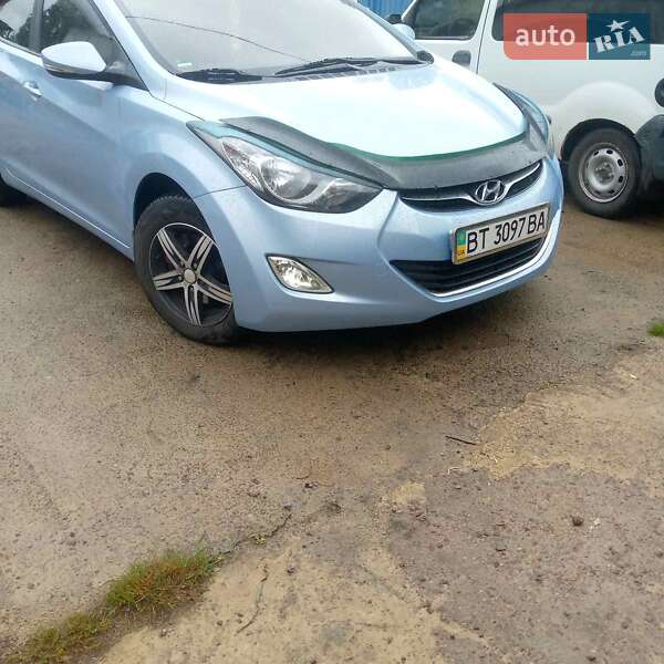 Седан Hyundai Elantra 2011 в Херсоне