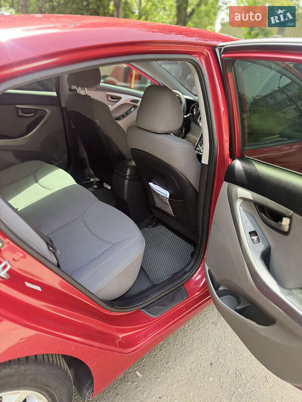 Седан Hyundai Elantra 2014 в Одессе