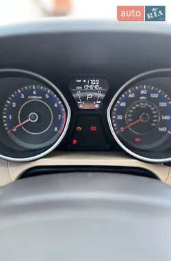 Седан Hyundai Elantra 2012 в 