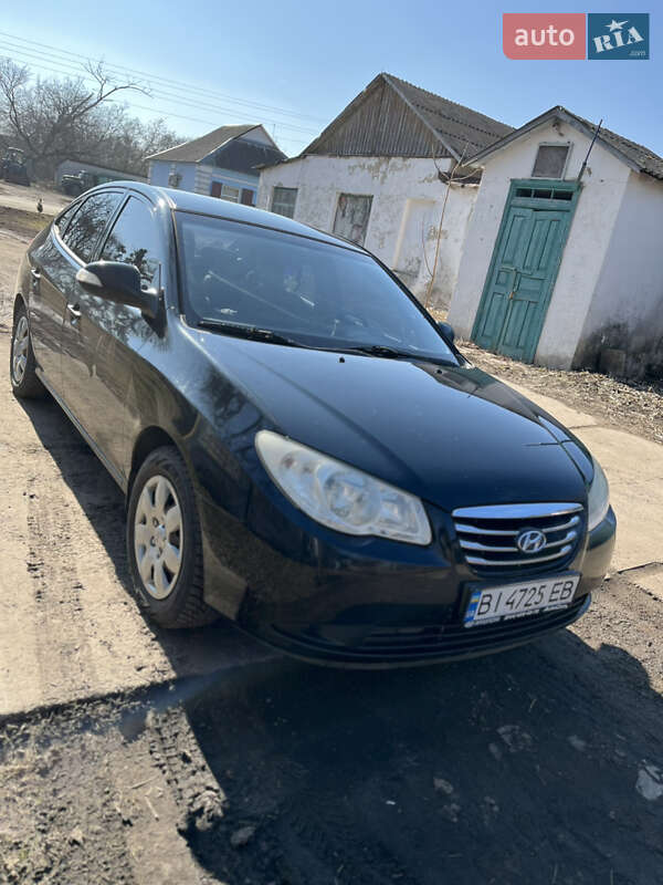 Седан Hyundai Elantra 2010 в Полтаві