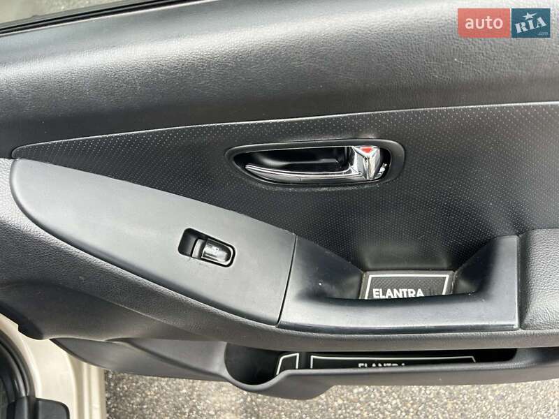 Седан Hyundai Elantra 2010 в Білій Церкві