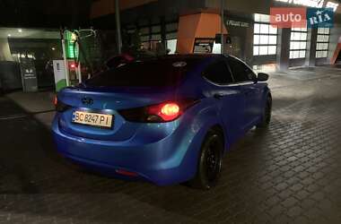 Седан Hyundai Elantra 2011 в 