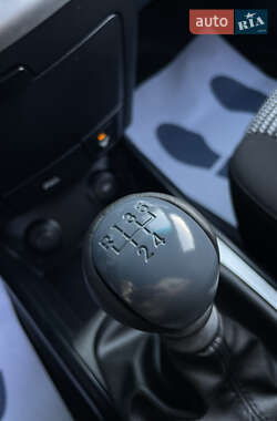 Седан Hyundai Elantra 2011 в 