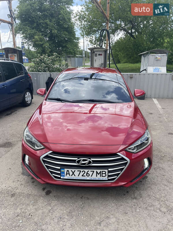 Седан Hyundai Elantra 2016 в Харькове