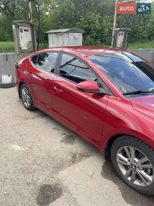 Седан Hyundai Elantra 2016 в Харькове