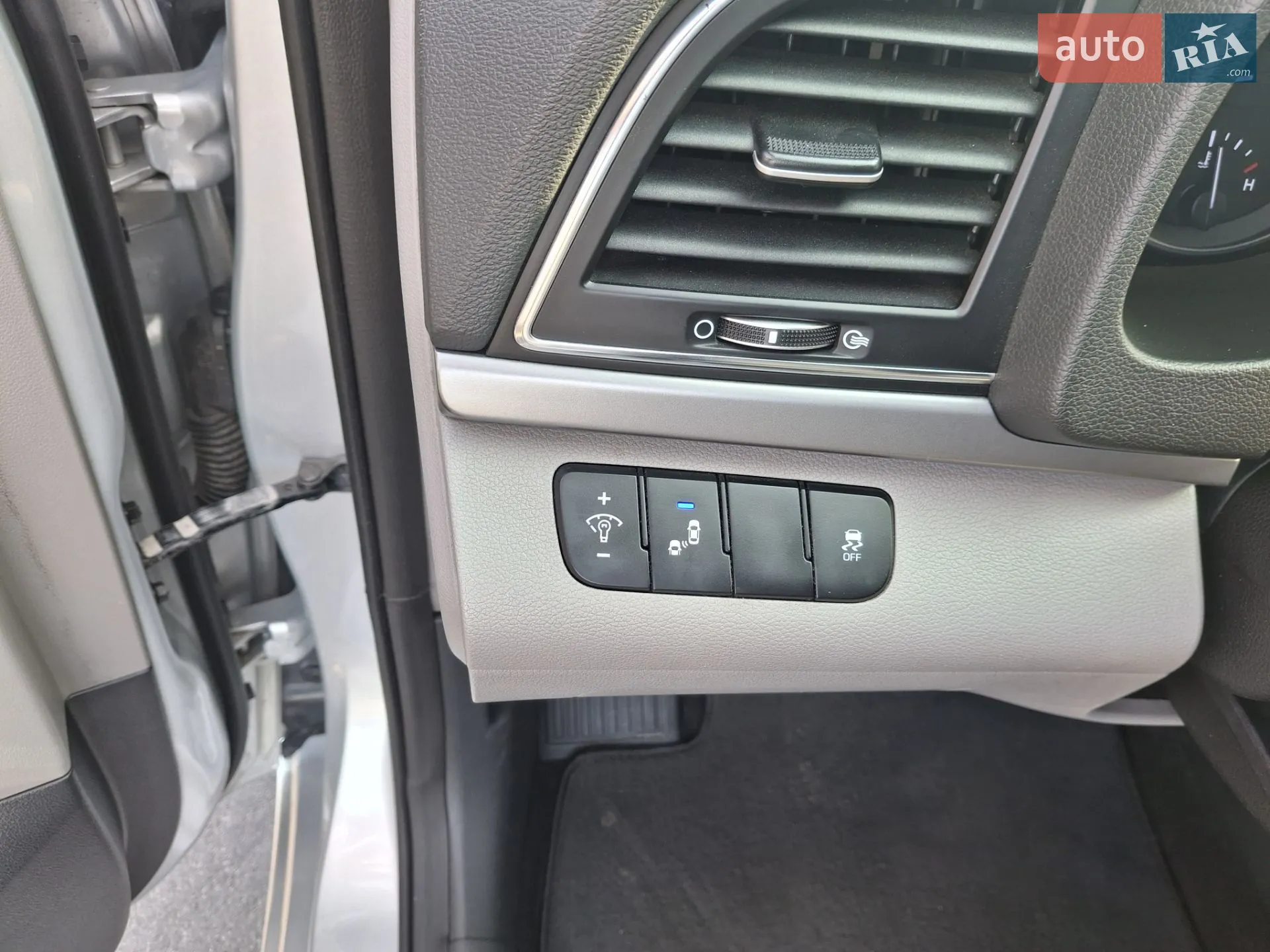 2016 Hyundai Elantra - мініатюра 2