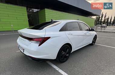 Седан Hyundai Elantra 2020 в 