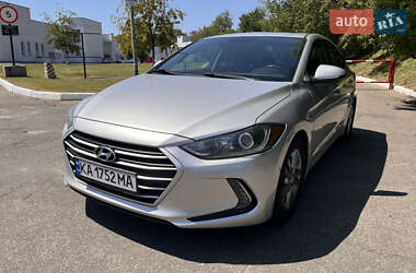 Седан Hyundai Elantra 2017 в 